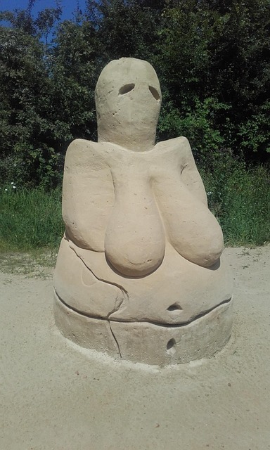 Free Venus Statue photo and picture