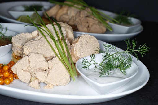 Huevas De Bacalao, Cocido, Menudillos