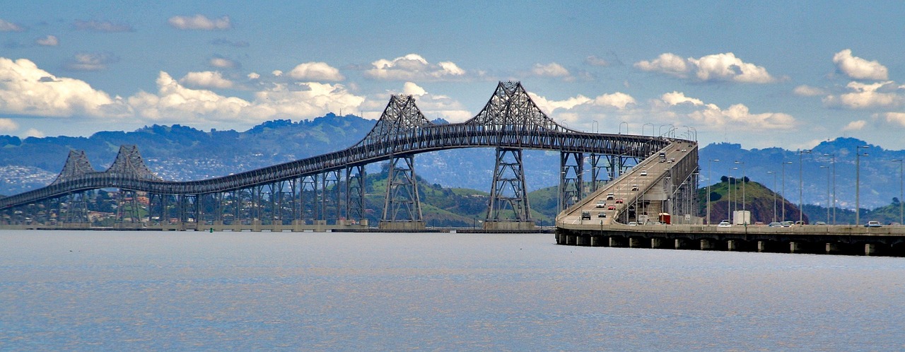 San Rafael Bridge - free online jigsaw puzzle photo