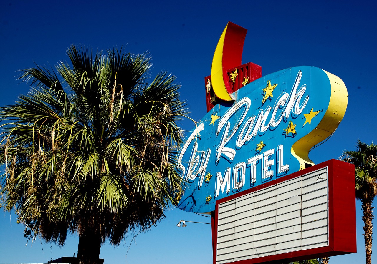 Las Vegas Motel - free online jigsaw puzzle photo