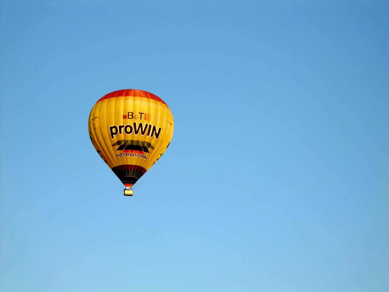 Hot Air Balloon - free online jigsaw puzzle photo
