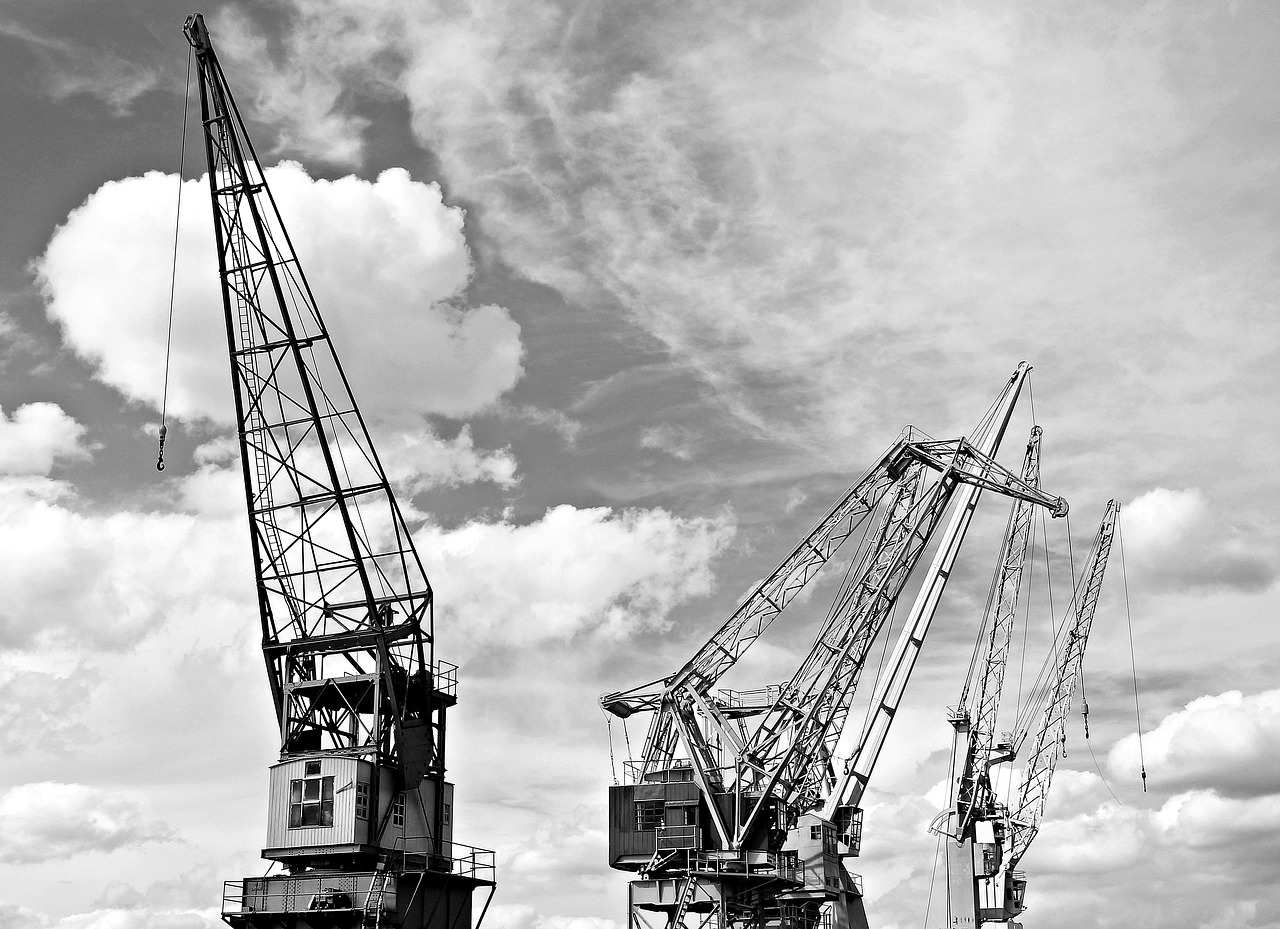 Port Cranes - free online jigsaw puzzle photo