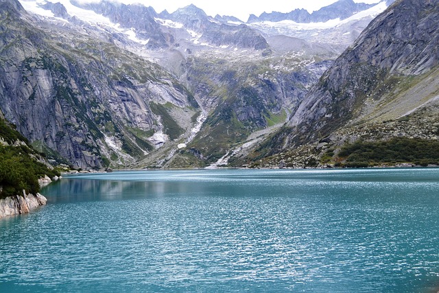 Free Mountains Mountain World photo and picture