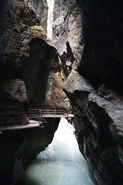 Free Mountain World Mountains photo and picture