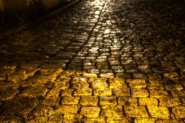 Free Alleyway City Living photo and picture