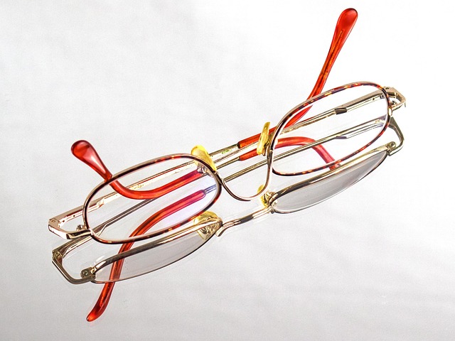 Free Glasses Mirrors photo and picture