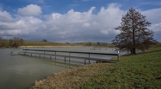 Meer, Bucherstausee, Elleboog Wangen
