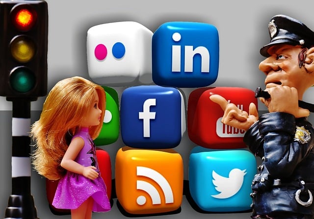 Free social media internet security illustration