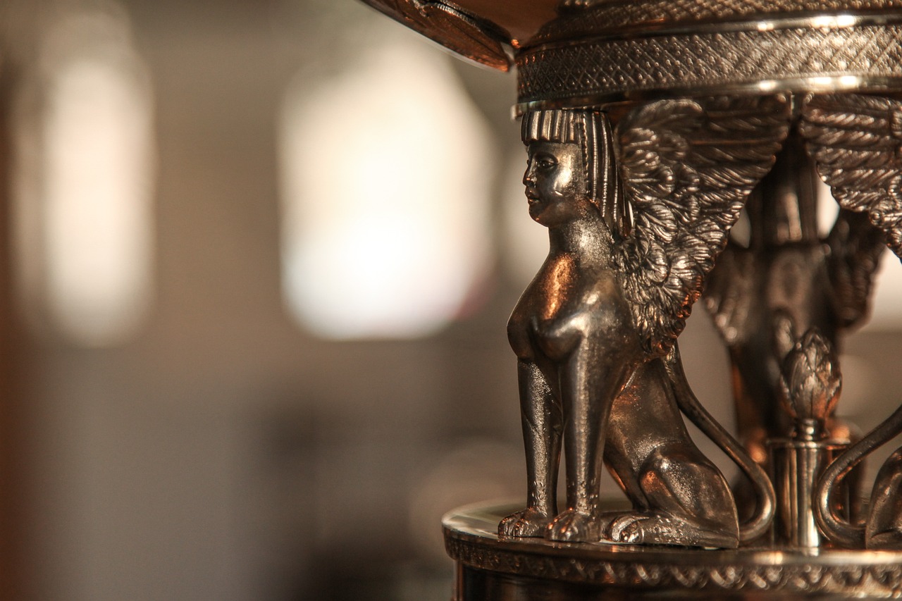 Golden Lion - free online jigsaw puzzle photo