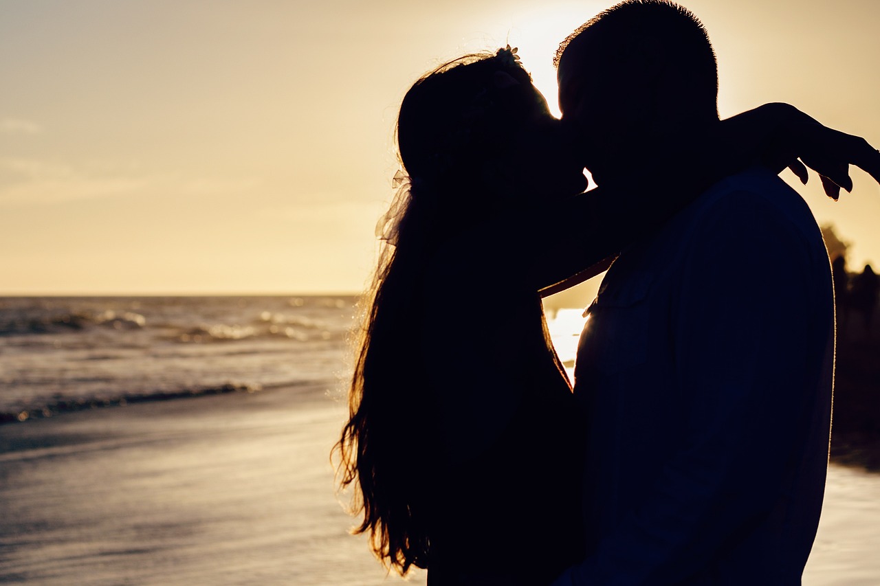 Plus De 20 000 Images De Couple Embrassant Et De Couple Pixabay Plus De 20 000 Images De Couple Embrassant Et De Couple Pixabay