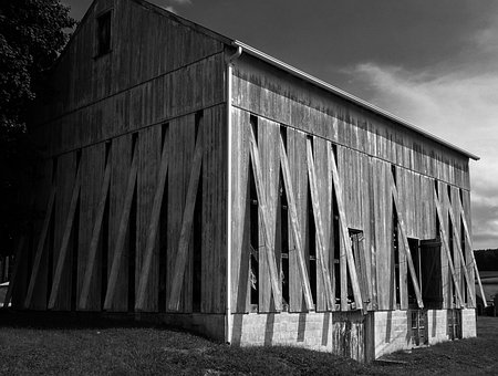 Free Amish Tobacco photo and picture