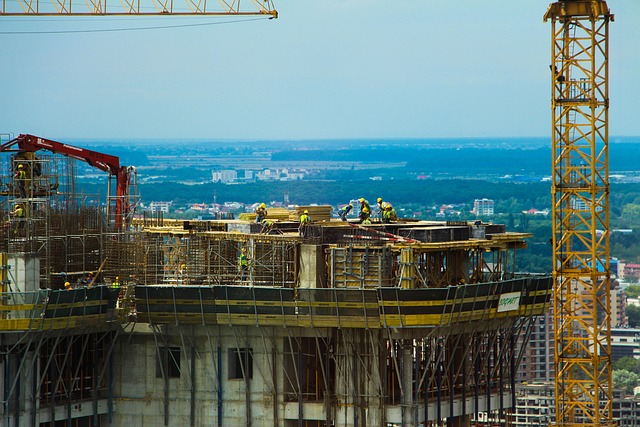 Free Workers High photo and picture