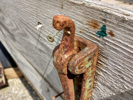 Free Rust Fastening photo and picture