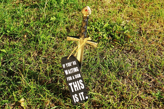 Free Knife Sign photo and picture
