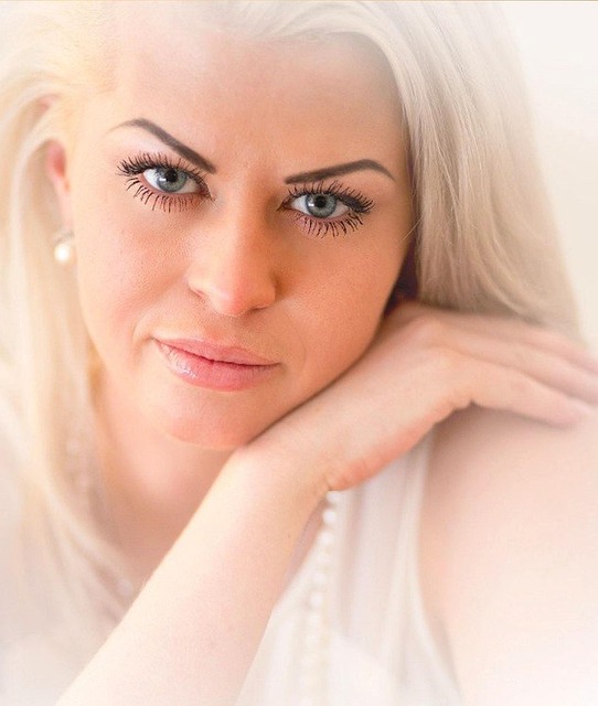 Free Young Woman Beautiful photo and picture