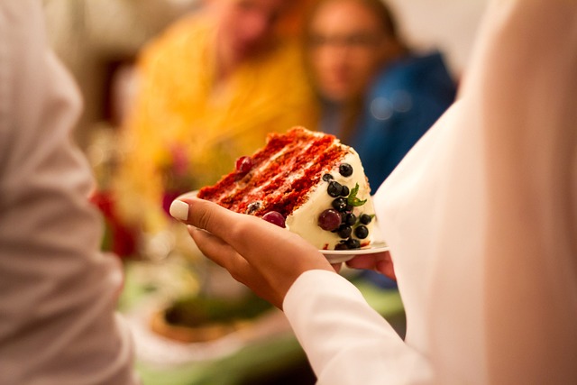 Kuchen, Roter Samt, Hochzeit, Ein Stück