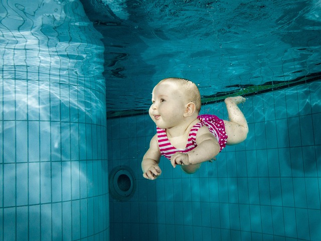Free Holidayclub Babyswim photo and picture