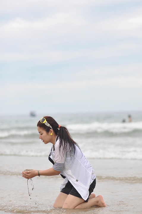 girl-1759920_960_720.jpg