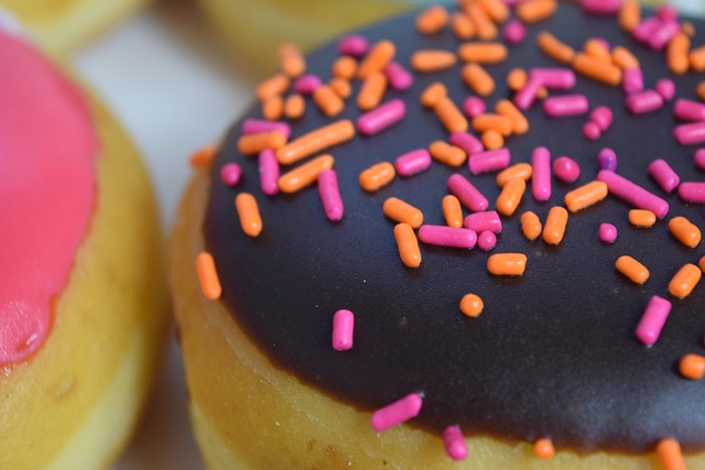 donut, baked goods, sweet — photo by Nemanja_us