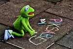 straßenkreide, typographical errors, kermit