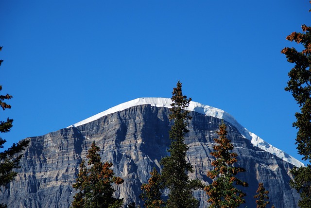 Free Snow Mountain photo and picture