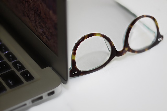Free Apple Apple Inc photo and picture