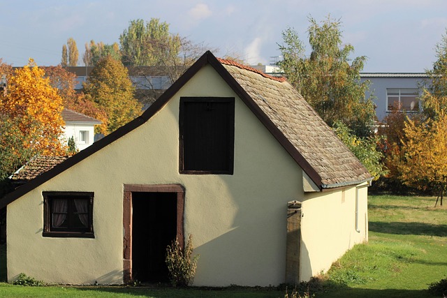 Free House Field photo and picture