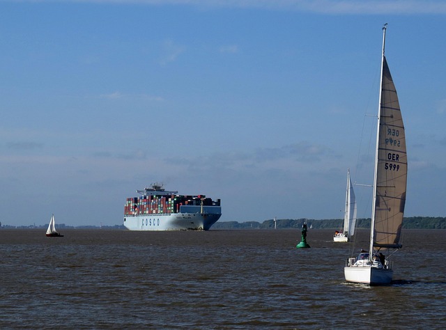 Free Elbe Maritime photo and picture