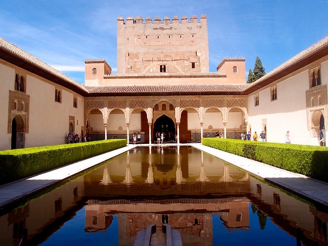 Free Alhambra Grenade photo and picture