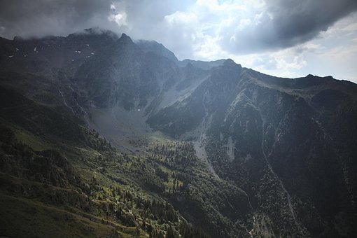 Free Mountains Sunbeams photo and picture