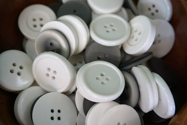 Free Buttons White photo and picture