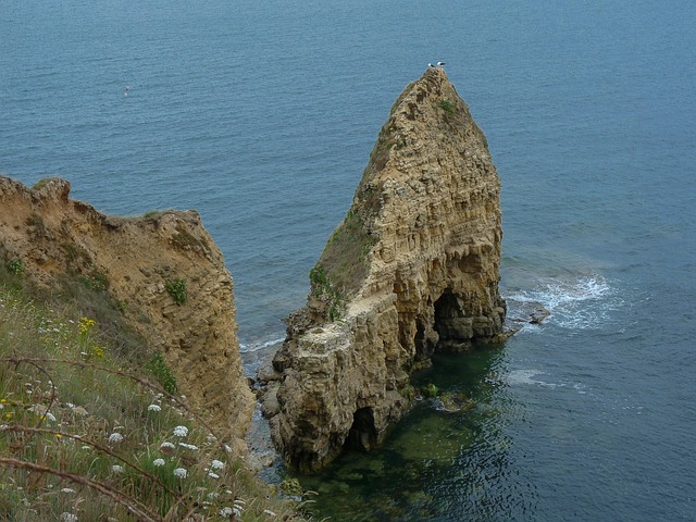 Free Normandy Pointe Du Hoc photo and picture