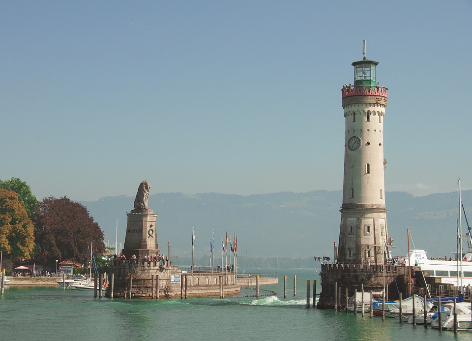 lindau-bodensee-leuchtturm-kostenloses-foto-auf-pixabay