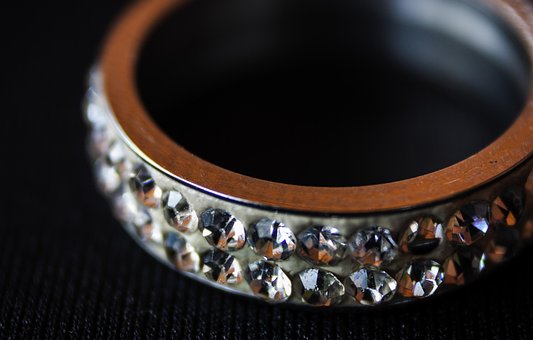 Free Rings Diamonds photo and picture