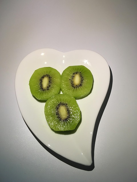 Free Kiwi Kiwi Slices photo and picture