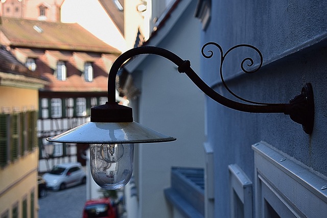 Free Lamp Old Lamp photo and picture