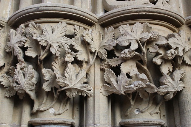 Columns Leaves Architecture - Free photo on Pixabay