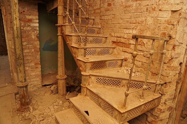 Free Stairs House photo and picture