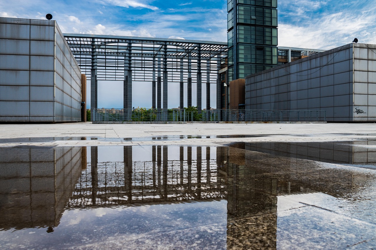 Free Reflection Building photo and picture