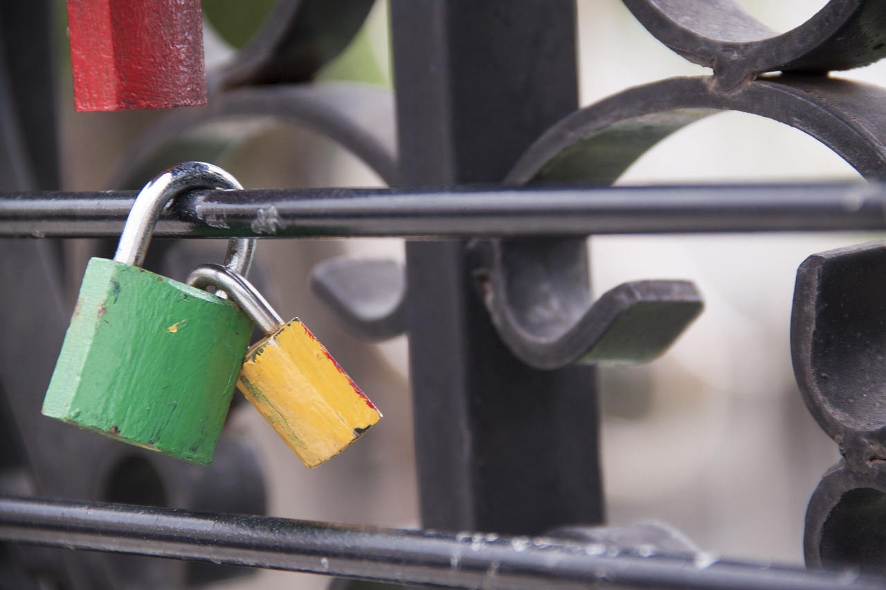 Fence Keys Romantic Gray Free photo on Pixabay