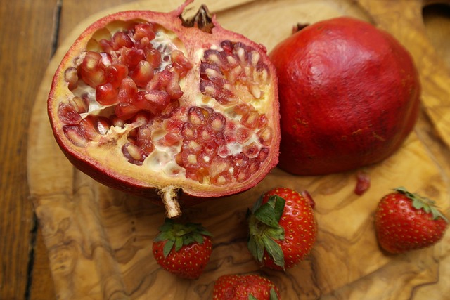Free Grenade Strawberry photo and picture