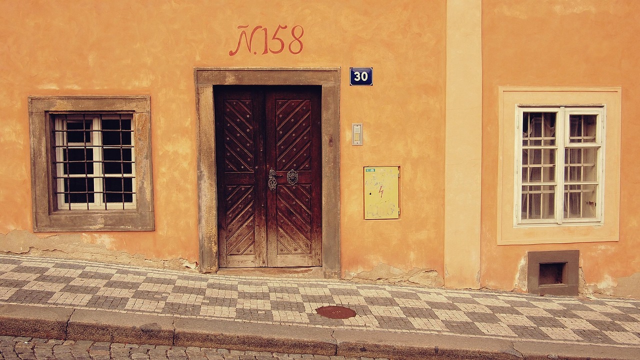 Building - free online jigsaw puzzle photo