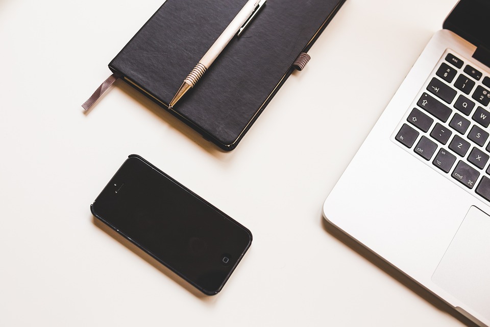 free photo: apple, computer, desk, iphone - free image on pixabay free photo: apple, computer, desk, iphone - free image on pixabay