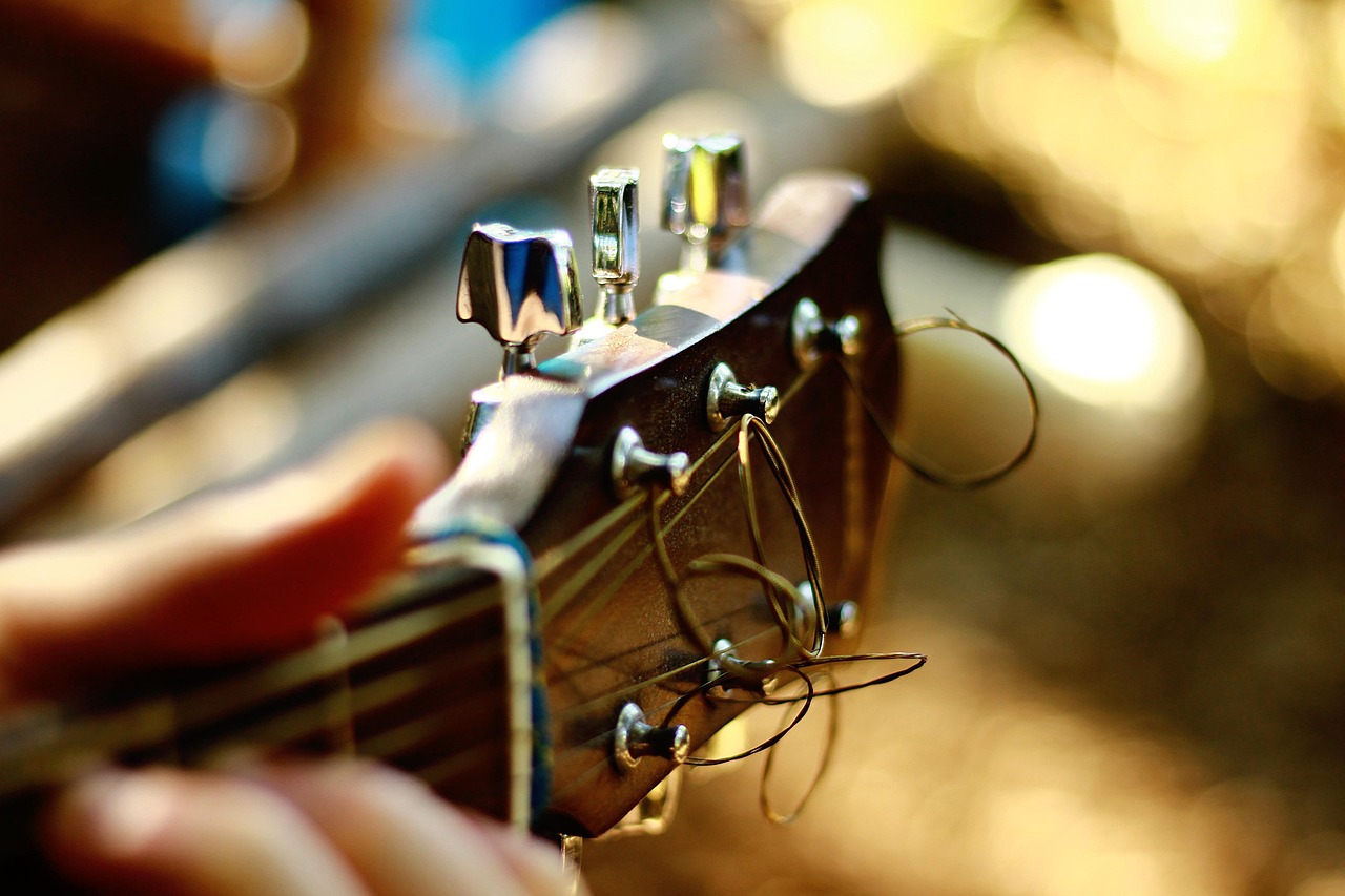 30+ Free Blurring Instruments & Guitar Images Pixabay