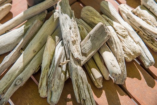 Free Driftwood Chain photo and picture