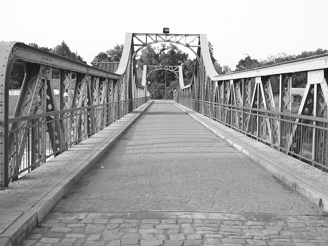 Free Wroclaw Bridge photo and picture