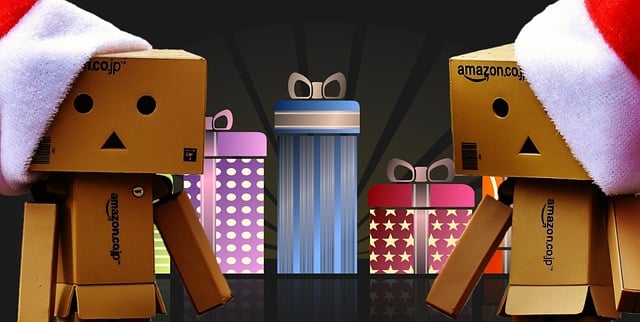 Free danbo figure together illustration