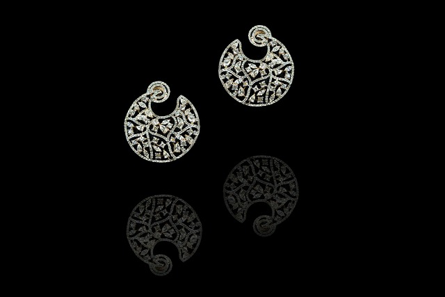 Free Diamond Earrings photo and picture