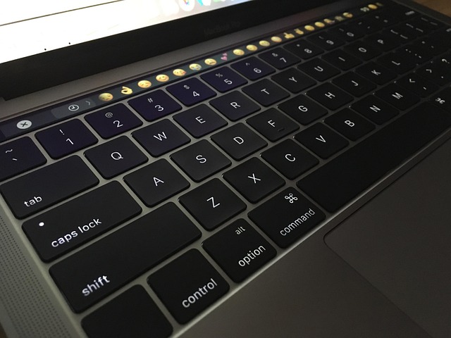Free Macbook Macbook Pro photo and picture