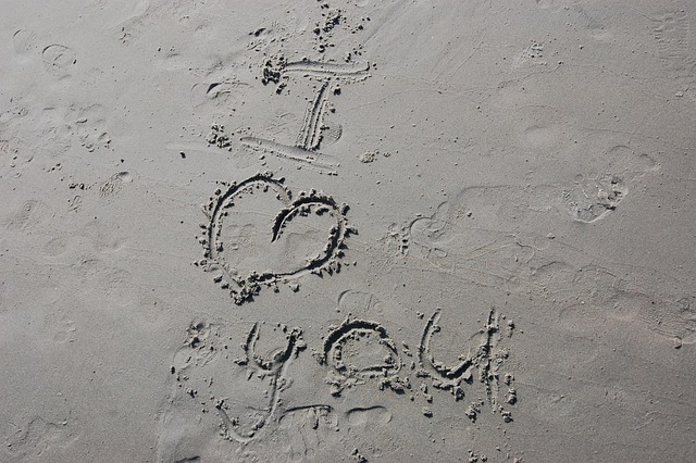 Free Ich Liebe Dich Beach photo and picture